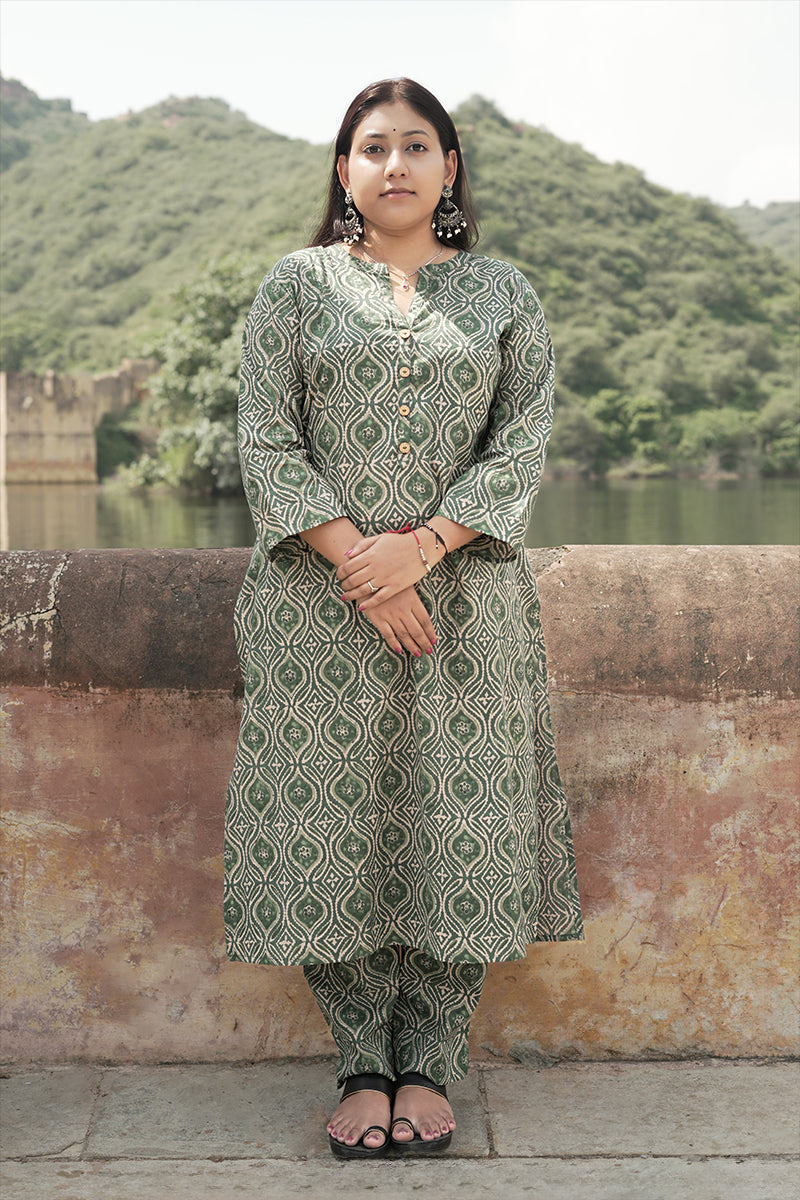 Plus size Mehendi green abstract printed kurta pant