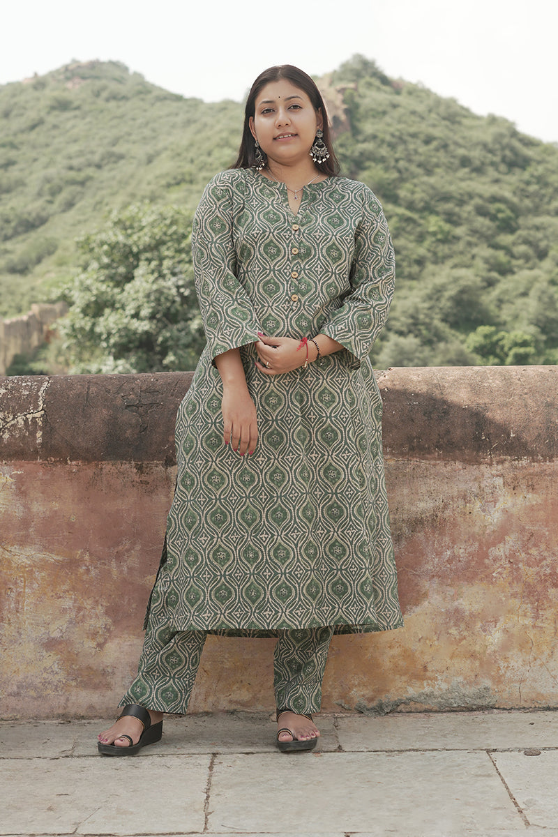 Plus size Mehendi green abstract printed kurta pant