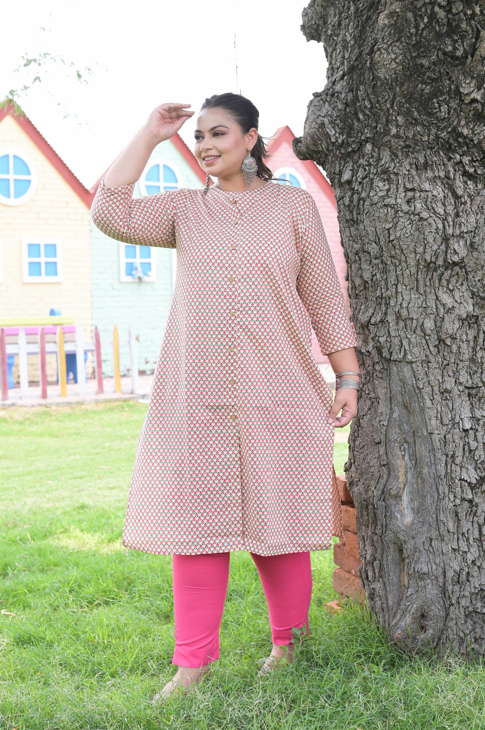 GAJRI PRINTED COTTON STRAIGHT KURTA - Vifa Plus