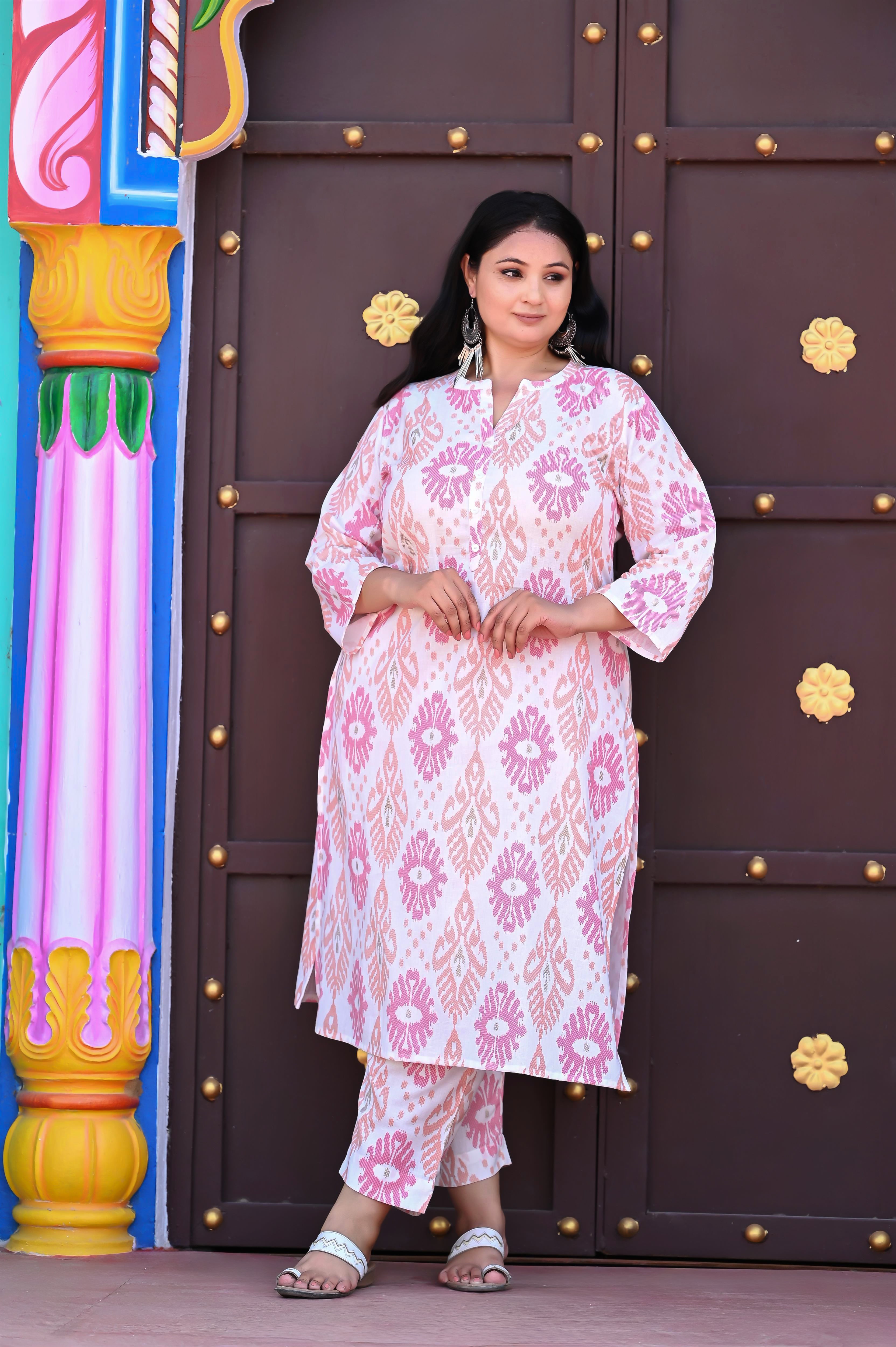 Plus size white pink Ikat art printed kurta pant