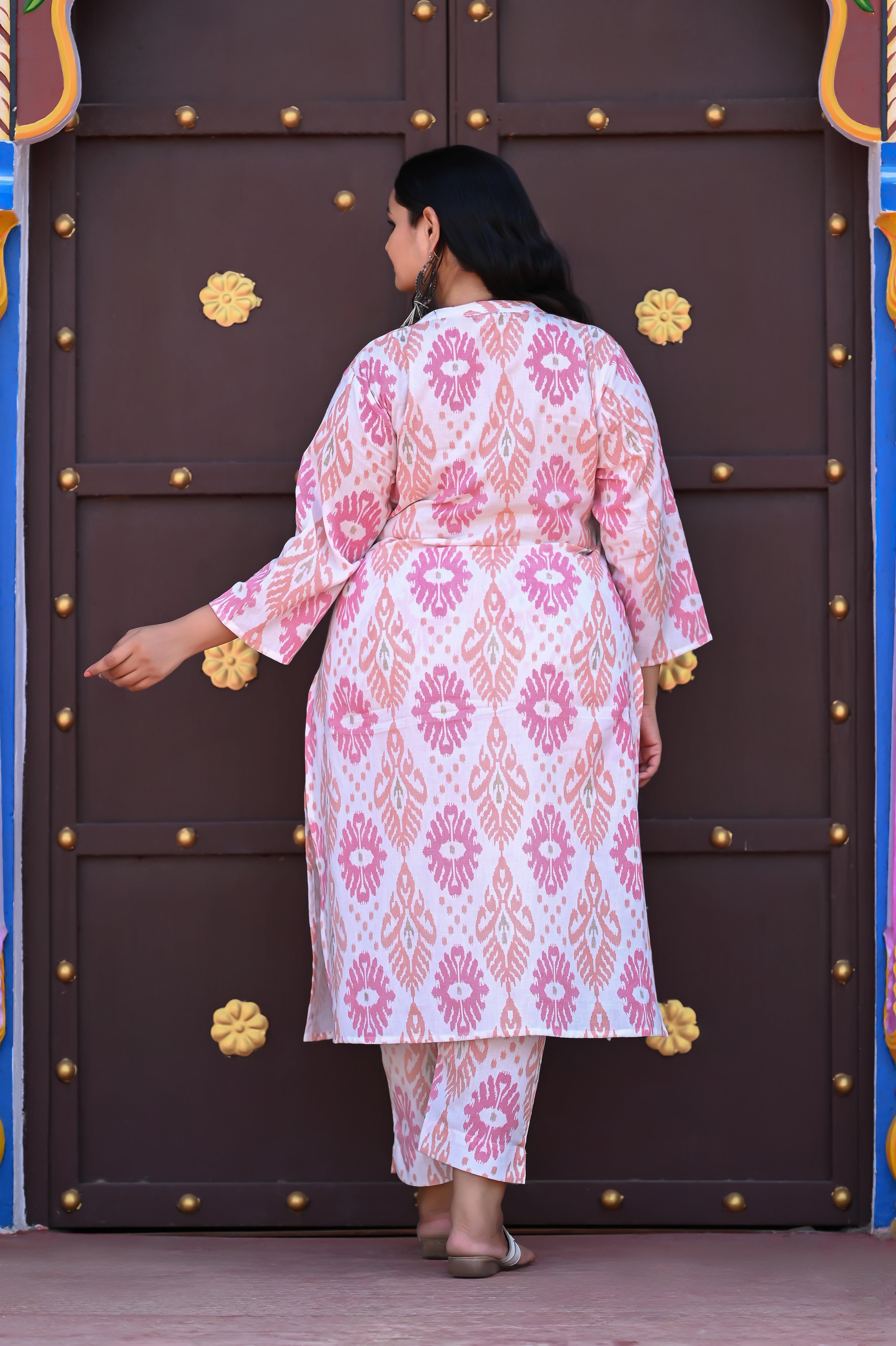 Plus size white pink Ikat art printed kurta pant